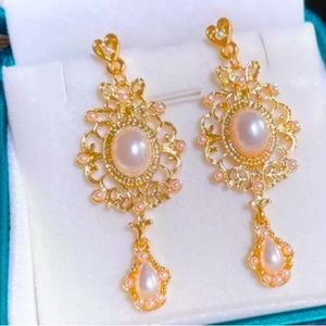 🎀NWT Beautiful Designer Golden Mother Of Pearl Earrings Hypoallergenic 🎁🎀
